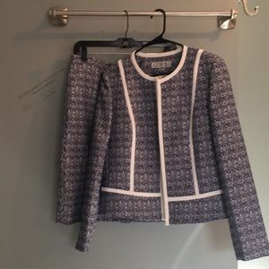 Tahari Women’s 2 piece skirt suit